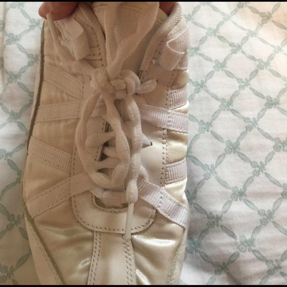 Infinity Evolution Cheer Shoes - Picture 6 of 7