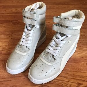 Puma sneaker wedge!