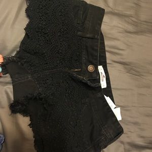 Hollister Jean Lace front shorts
