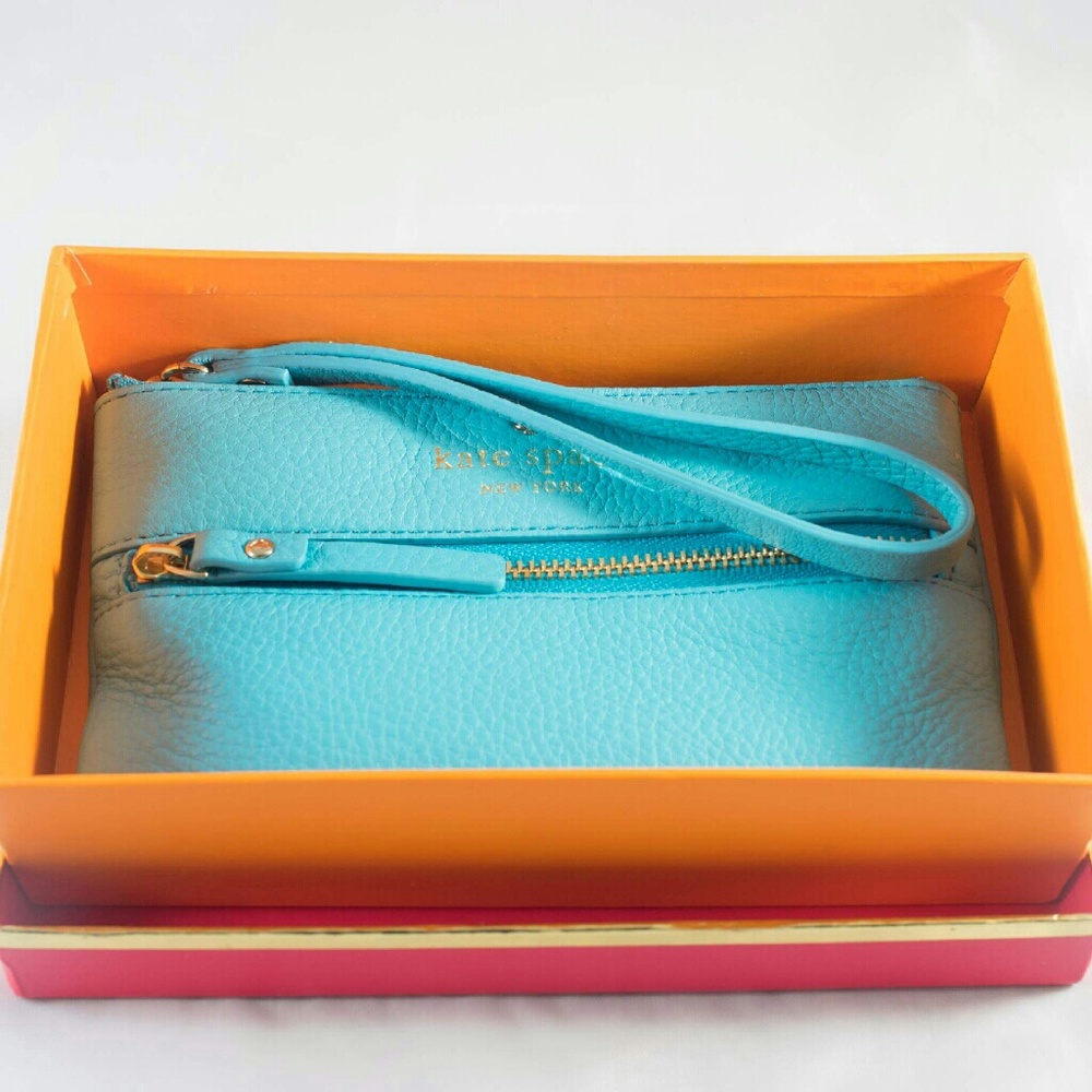 NWOT Kate Spade NY Cobble Hill Bee Wristlet