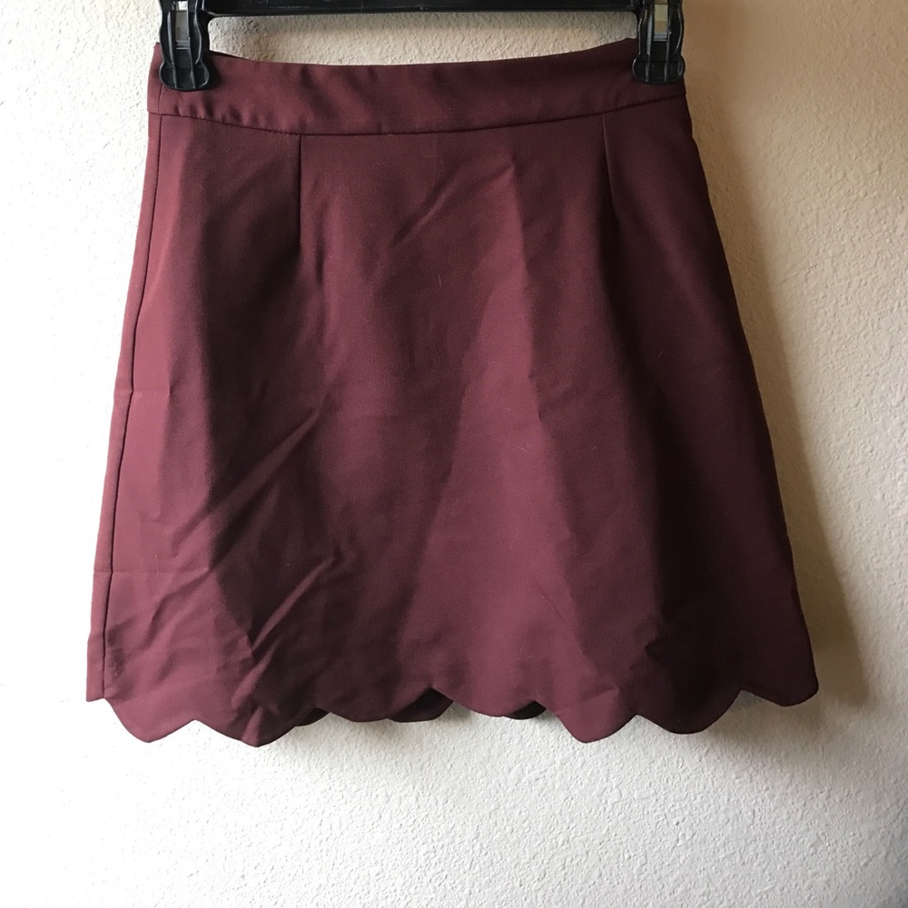 NWT ASOS maroon scalloped mini skirt - Picture 1 of 3
