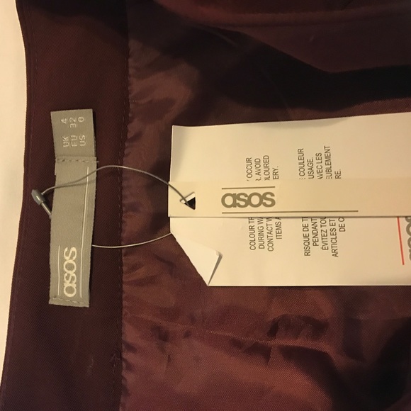 NWT ASOS maroon scalloped mini skirt - Picture 3 of 3