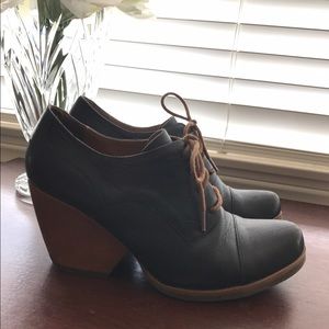 Korks lace up oxford heels
