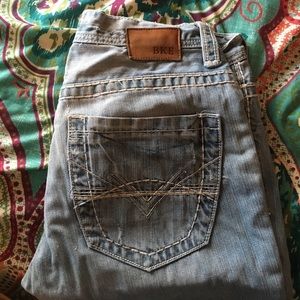 Men's buckle jeans