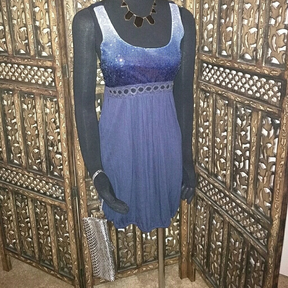 XS Sparkly Blue Sequin Dress 💙 Make offer 💙