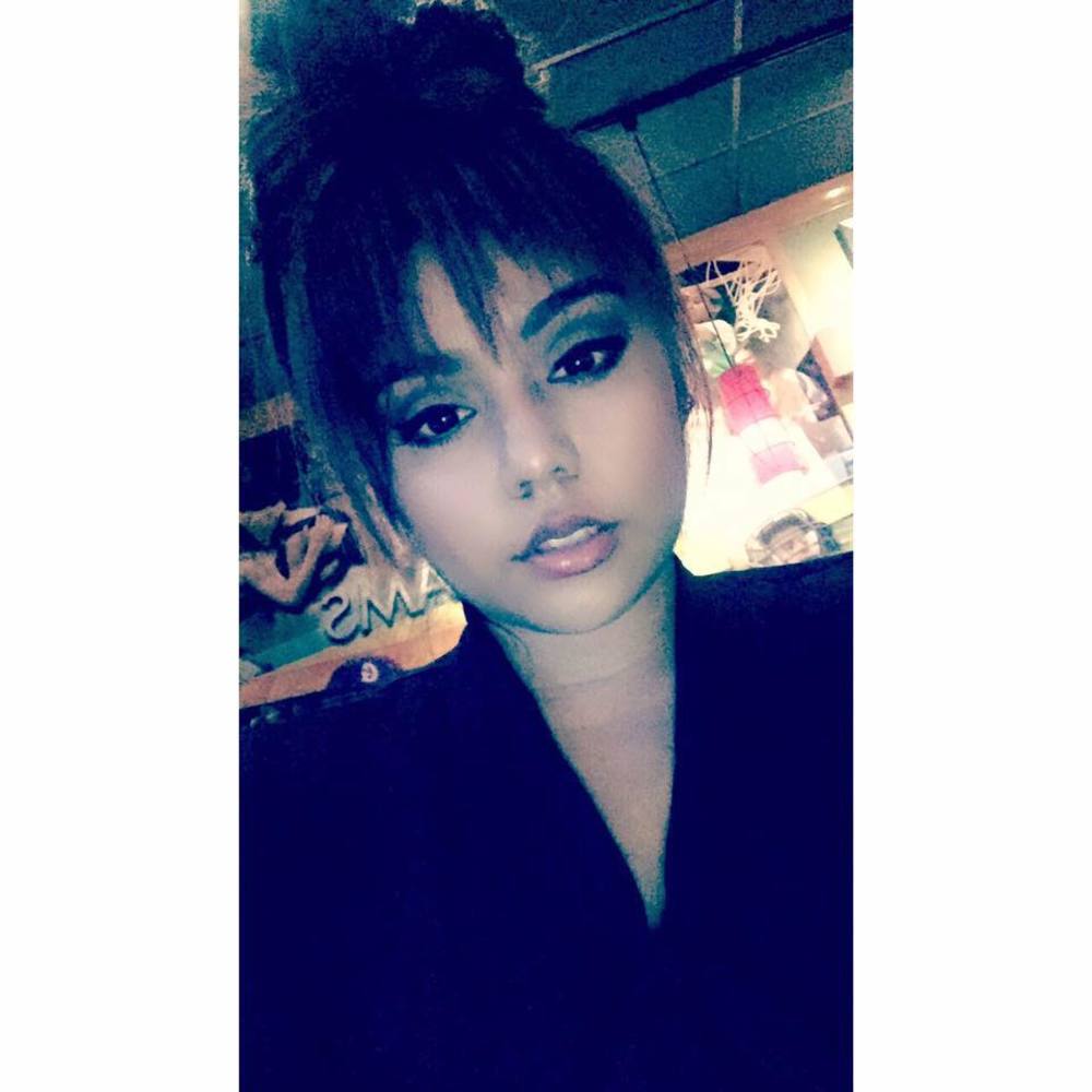 Meet your Posher, Alejandra