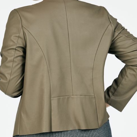 Easy Jacket - Picture 2 of 4