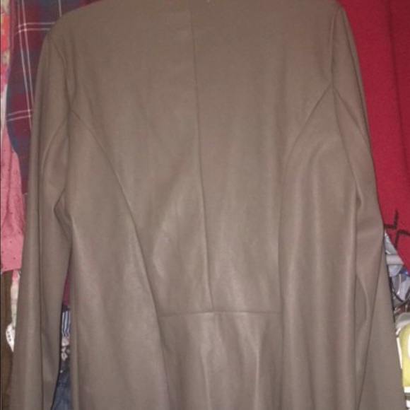 Easy Jacket - Picture 4 of 4