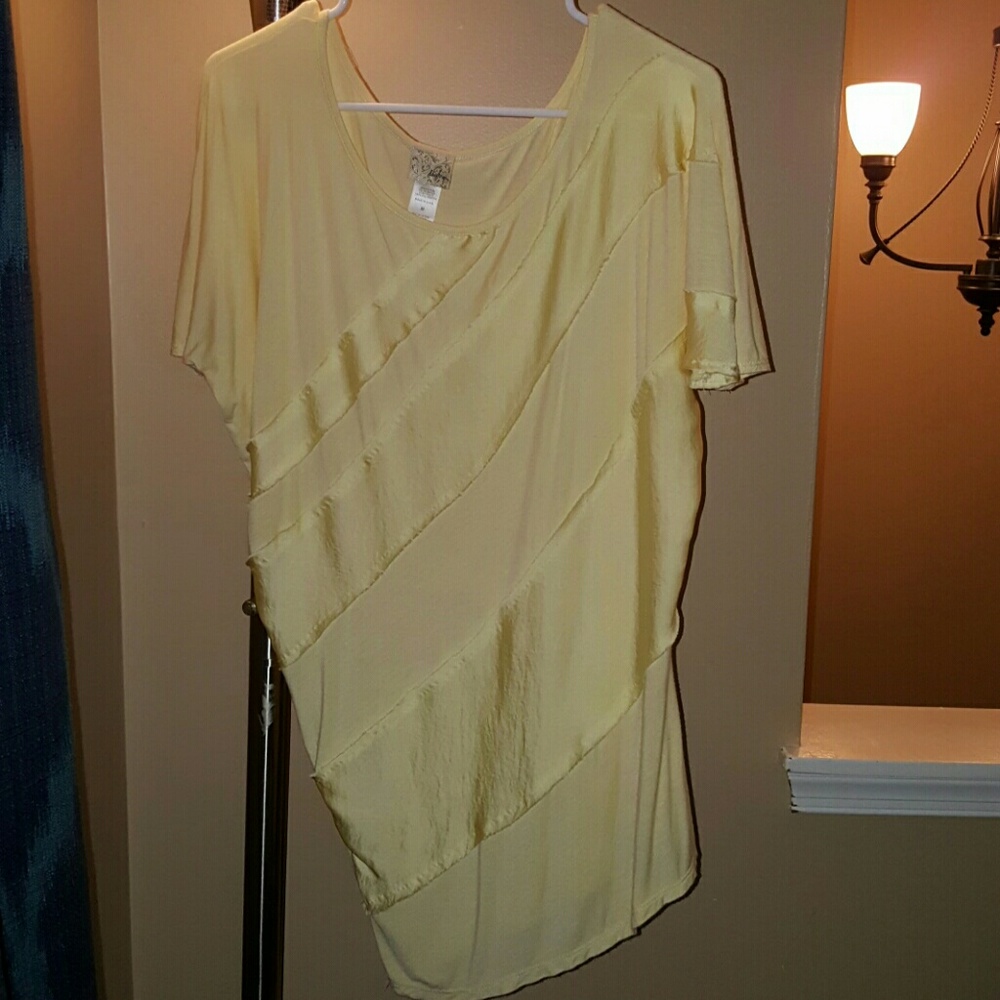 Daytrip yellow top/tunic
