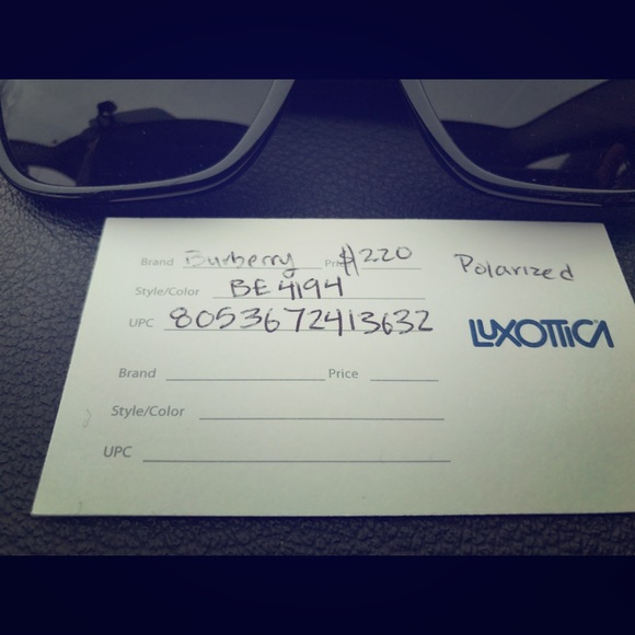 Burberry Polarized Sunglasses - Picture 4 of 4