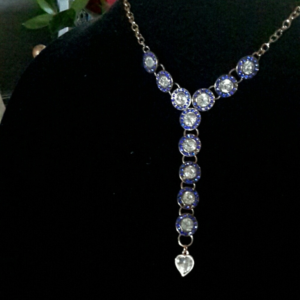 Necklace - Picture 2 of 3
