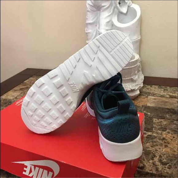 Nike air max Thea new - Picture 3 of 4