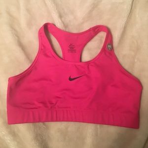 NWT ONE MEDIUM SIZE NIKE SPORTS BRA LEFT!!!!