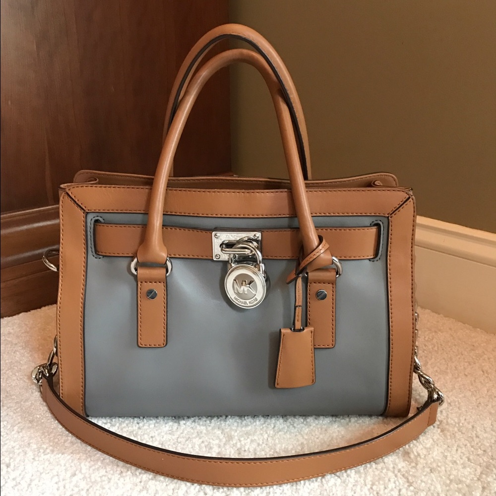 Sold! Michael Kors Hamilton Frame Out handbag