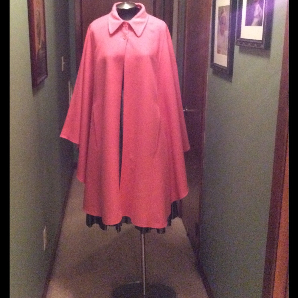 Adorable Hot Pink 100% Wool Cape by Harvé Benard