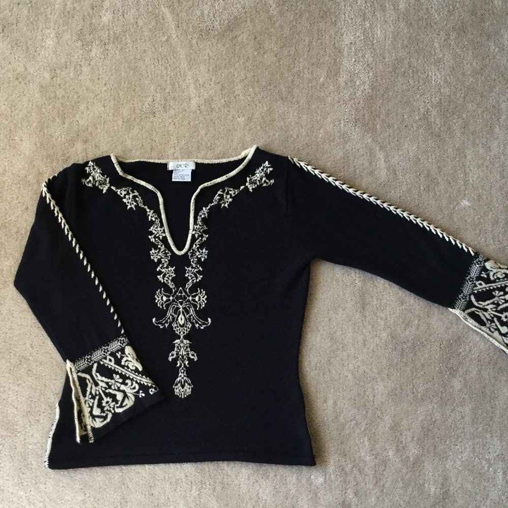 Cache Sweater. - image 1