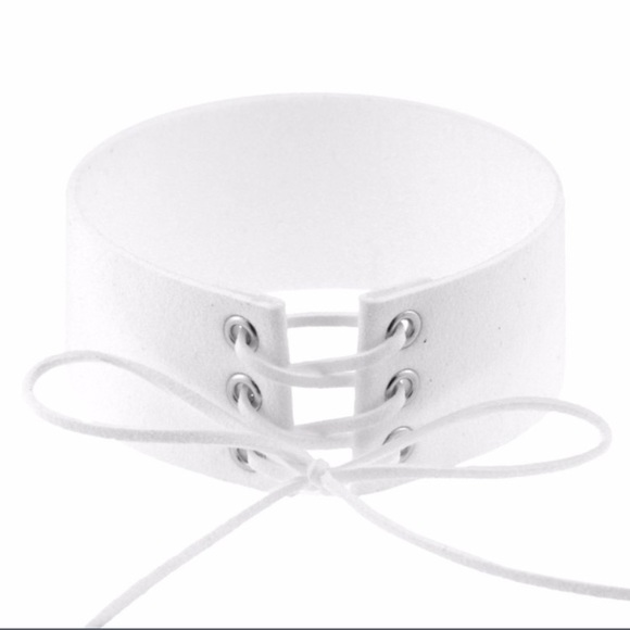 Choker Necklaces - Picture 3 of 3