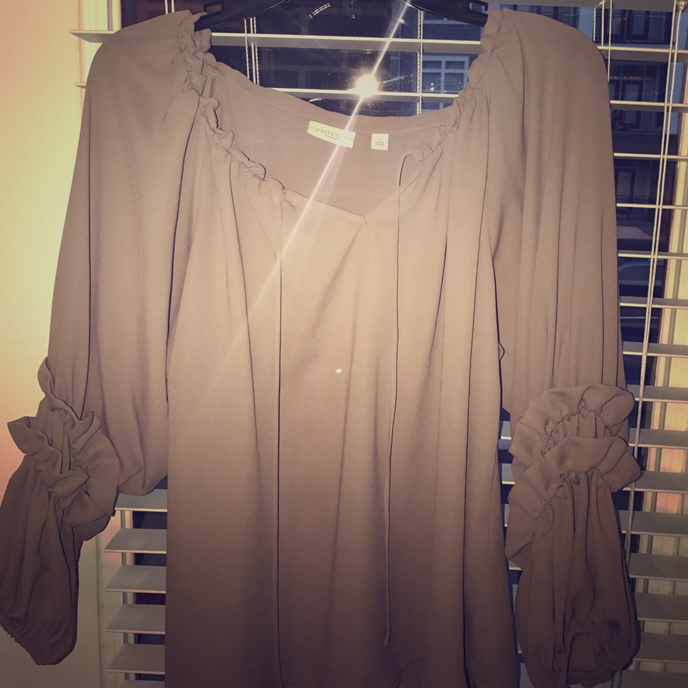 Eva Mendes blouse
