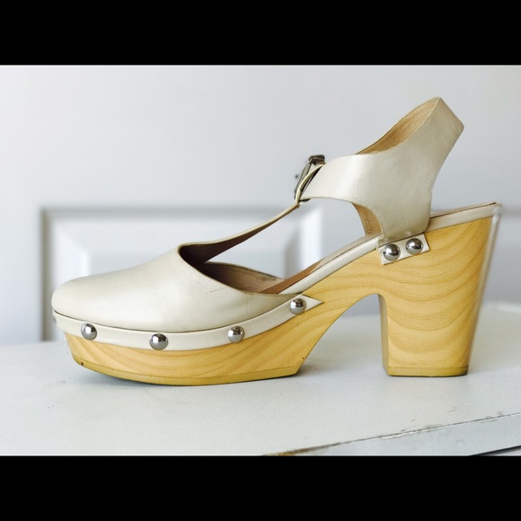 ASOS Nude Clog Heels - Picture 2 of 3