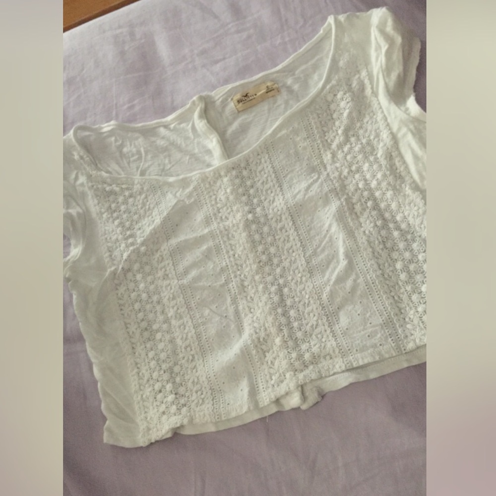 Hollister top