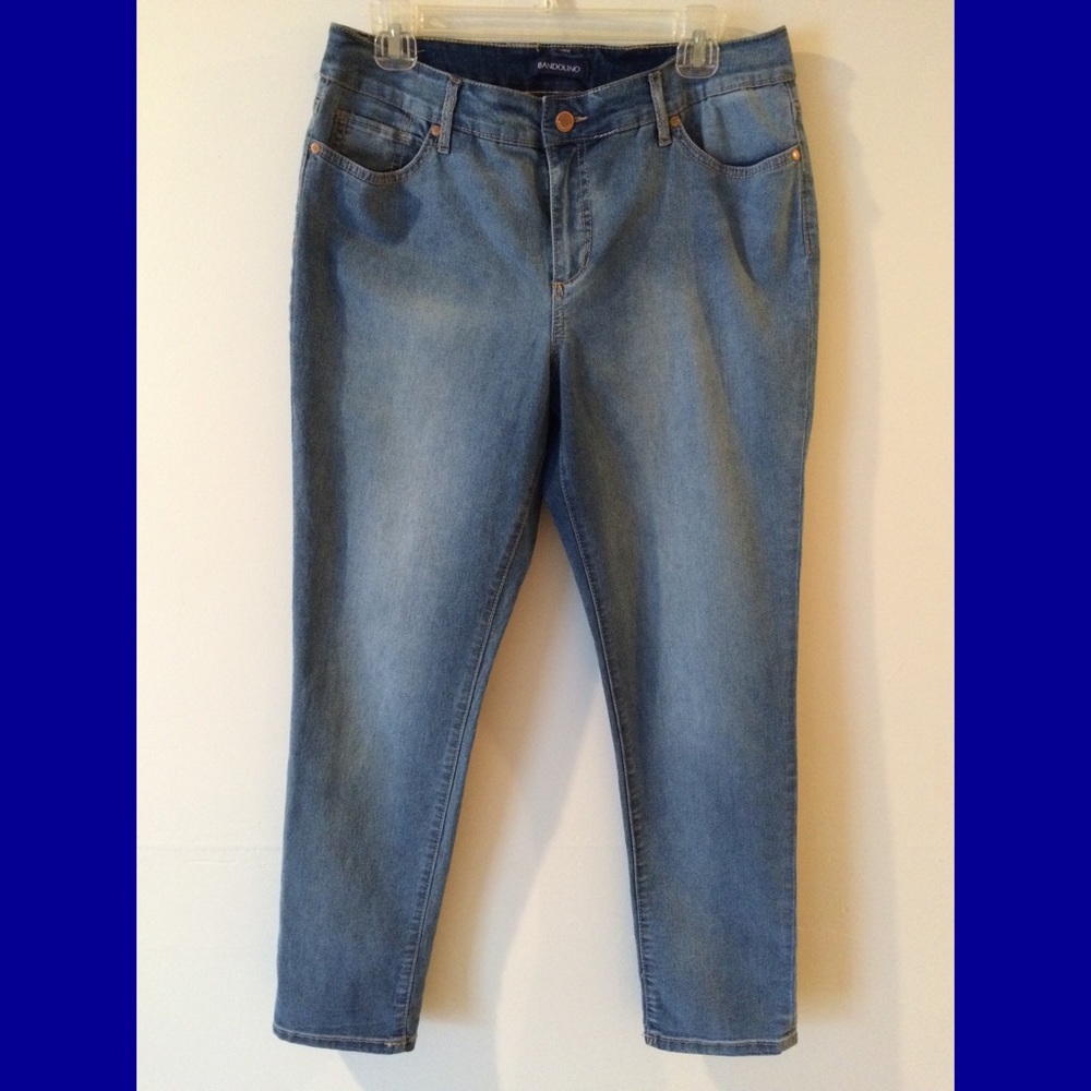 NWOT Bandolino Slim Jeans