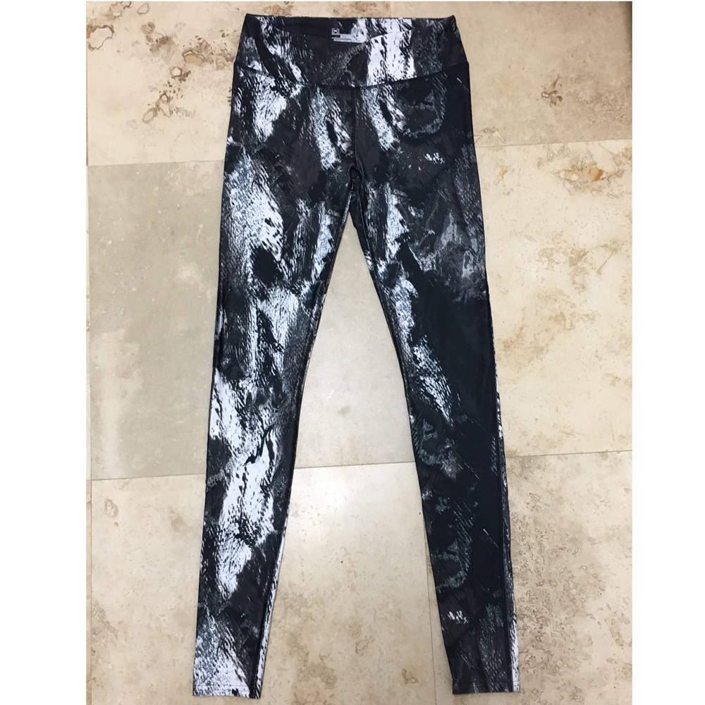 Under Armour heat gear full length leggings