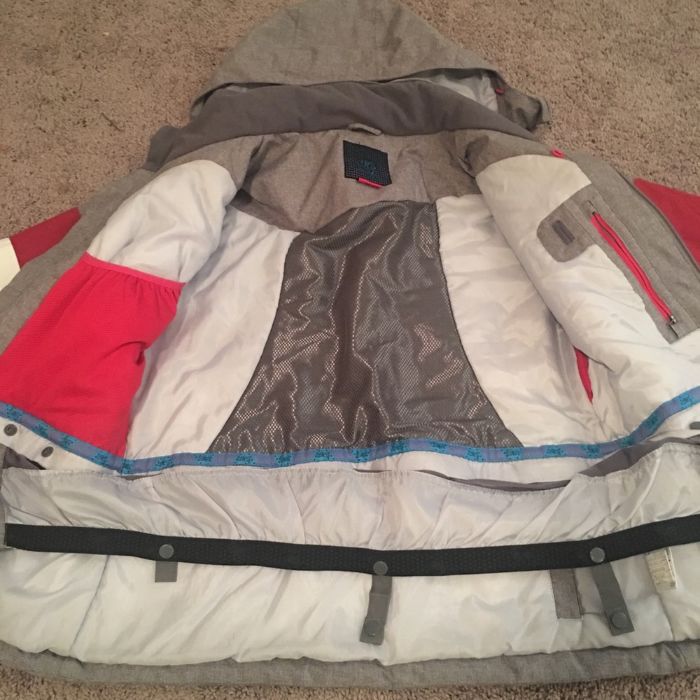 Snowboard Coat - Picture 2 of 4
