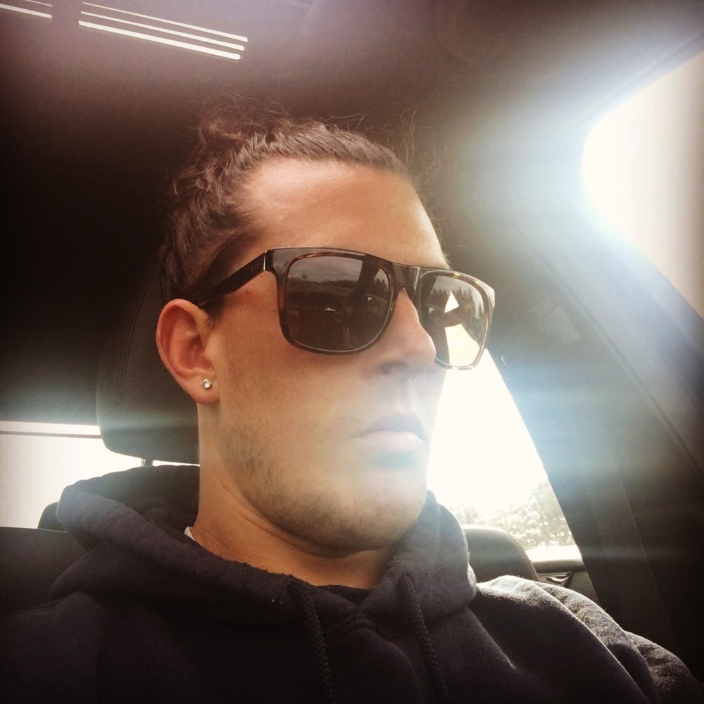 Meet your Posher, Dereck