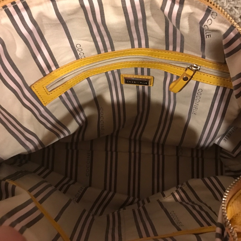 Shoulder Tote - Picture 2 of 3