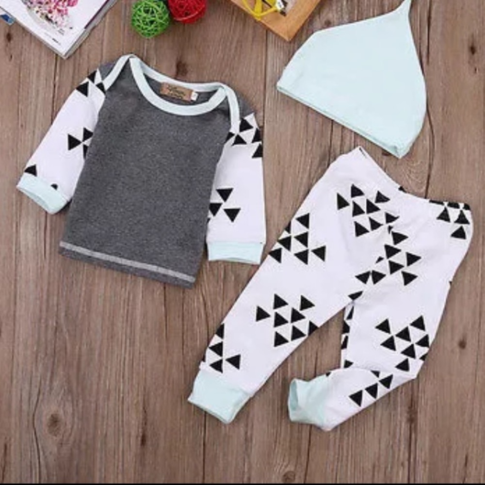 NWT - infant 3 pc. Set
