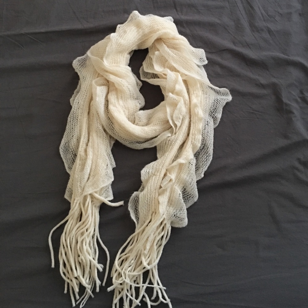 Acrylic ruffled crochet fringe scarf