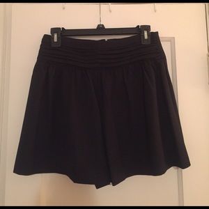 Flowy black shorts