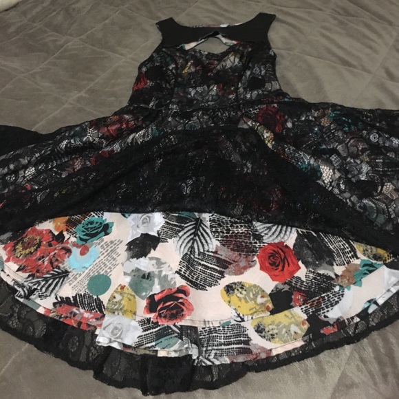 Im thinning out my closet - Picture 4 of 4