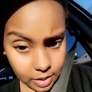 Meet your Posher, Isabella