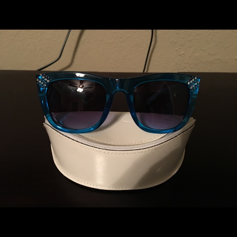 Jessica Simpson Sunglasses