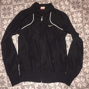 NIKE wind breaker