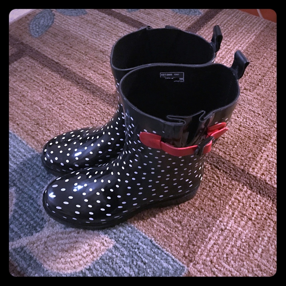 Rain boots