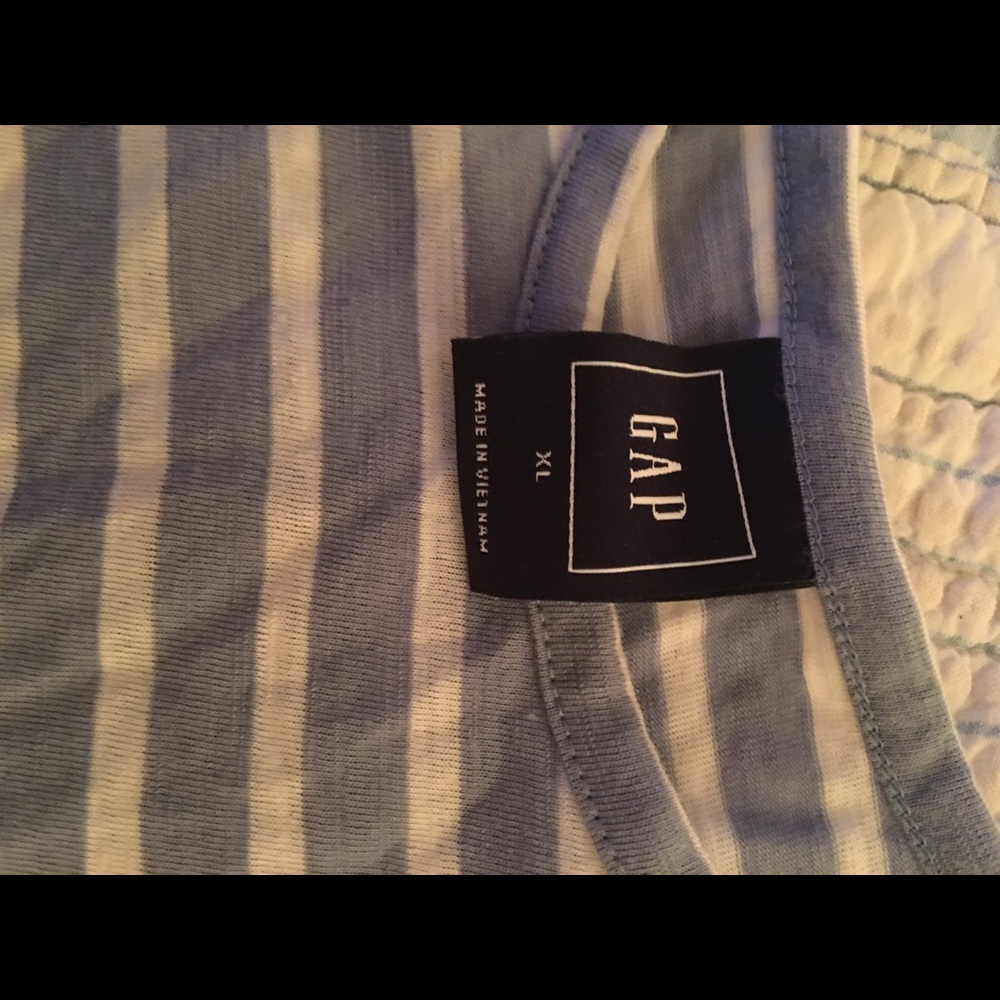 NWOT Gap tank