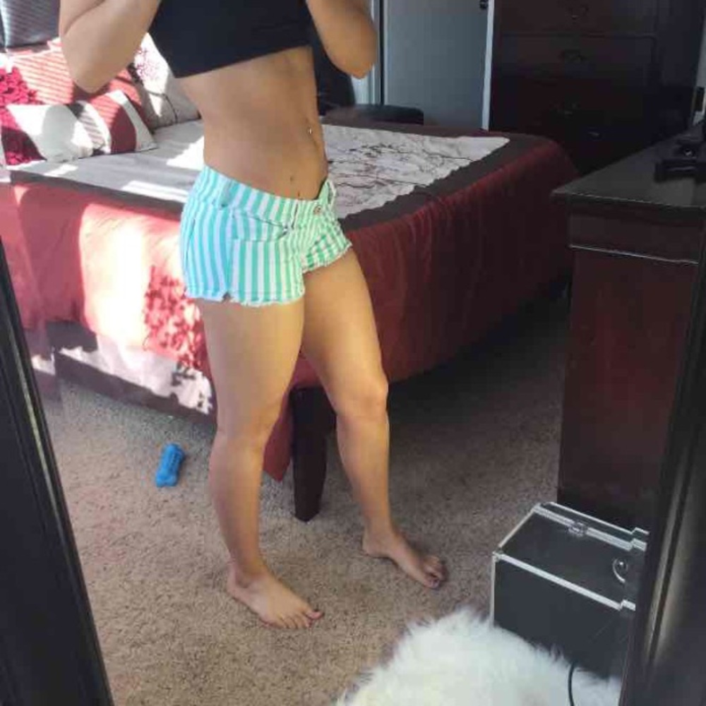 Hollister booty shorts