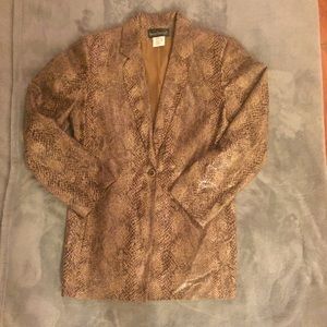 Harve Benard faux snakeskin blazer!