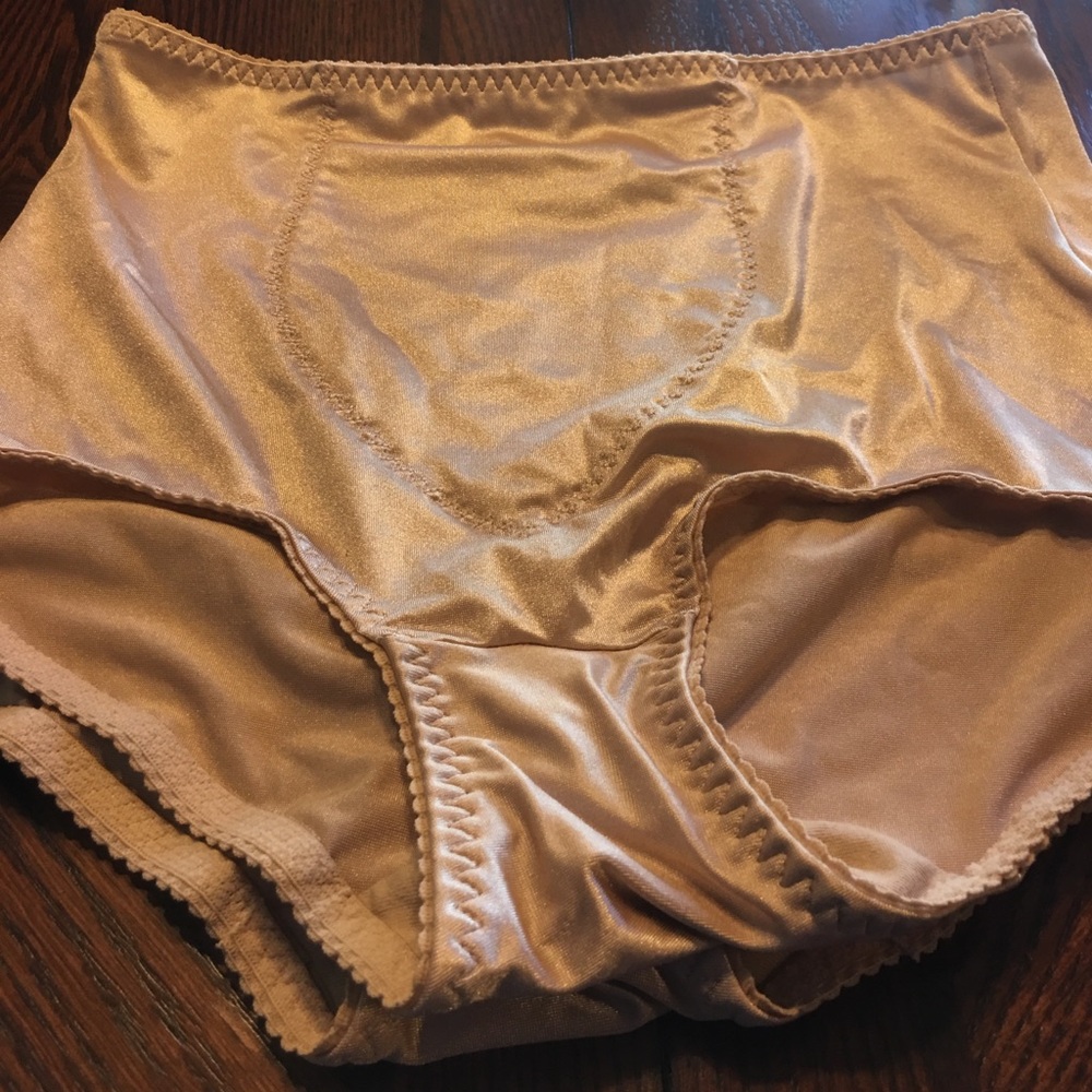 Tummy control briefs