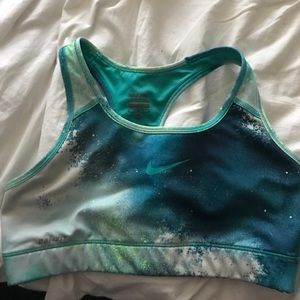 Nike pro sports bra