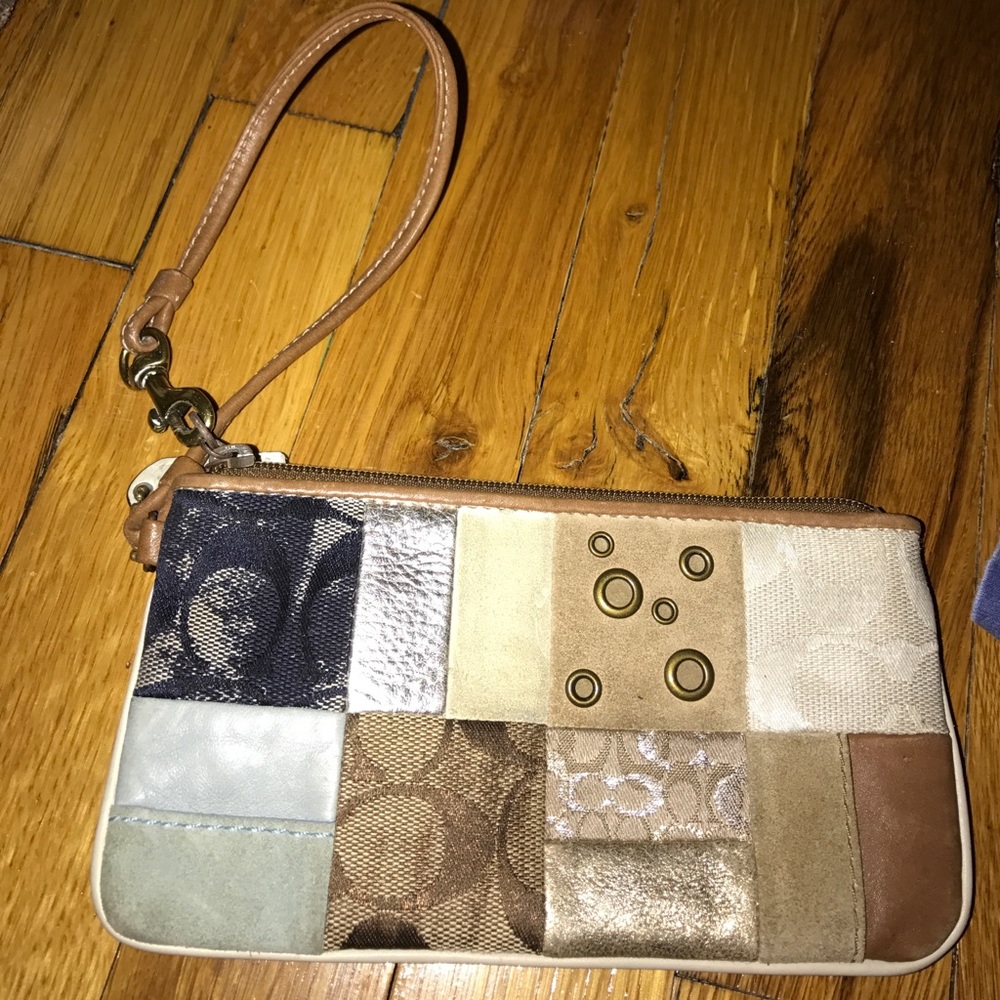 COACH WRISTLET.