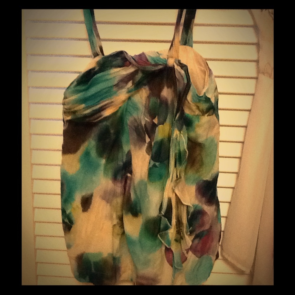 Medium shell/sleeveless blouse