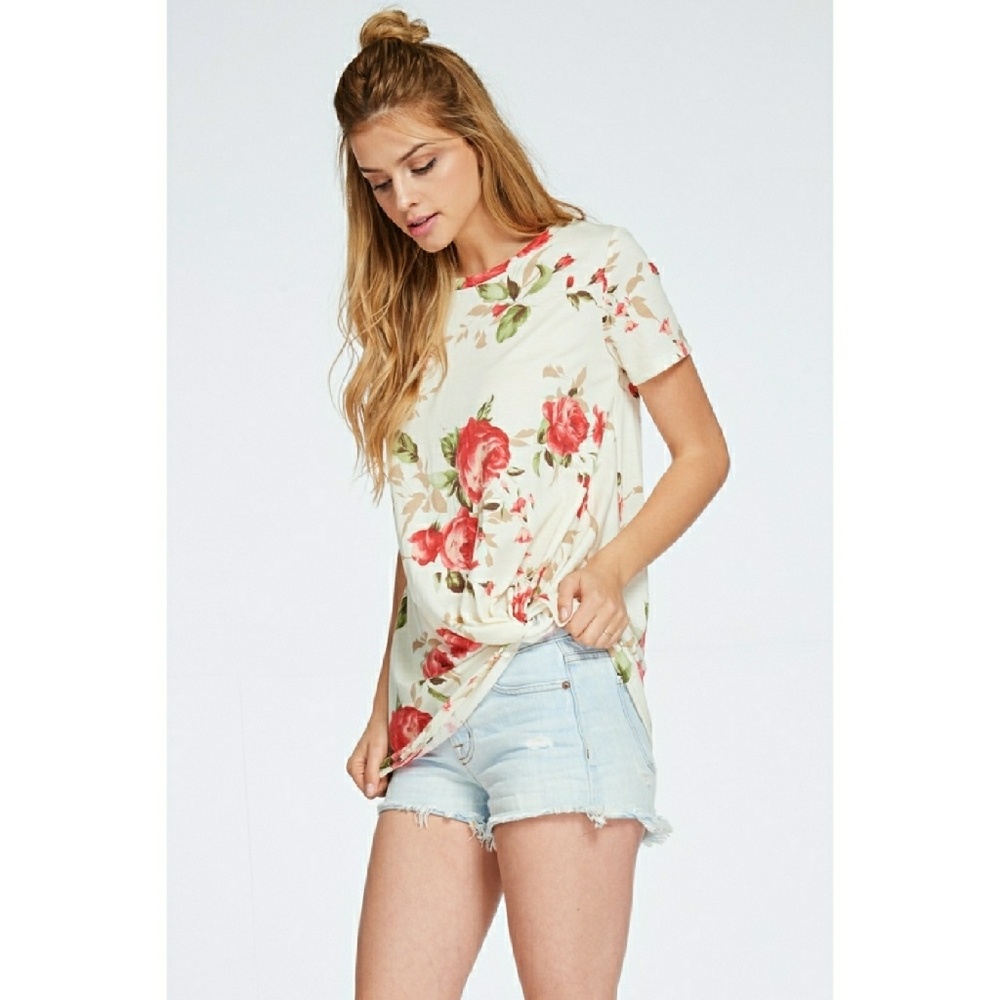 CLEARANCE NWT IVORY FLORAL TOP - Picture 3 of 6