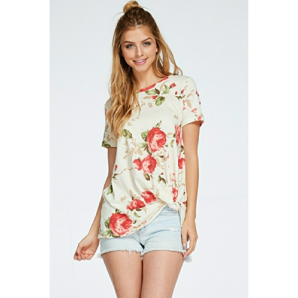 CLEARANCE NWT IVORY FLORAL TOP - Picture 6 of 6