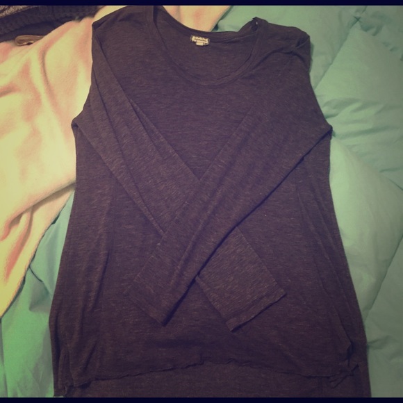 Long sleeve, light T - Picture 1 of 4