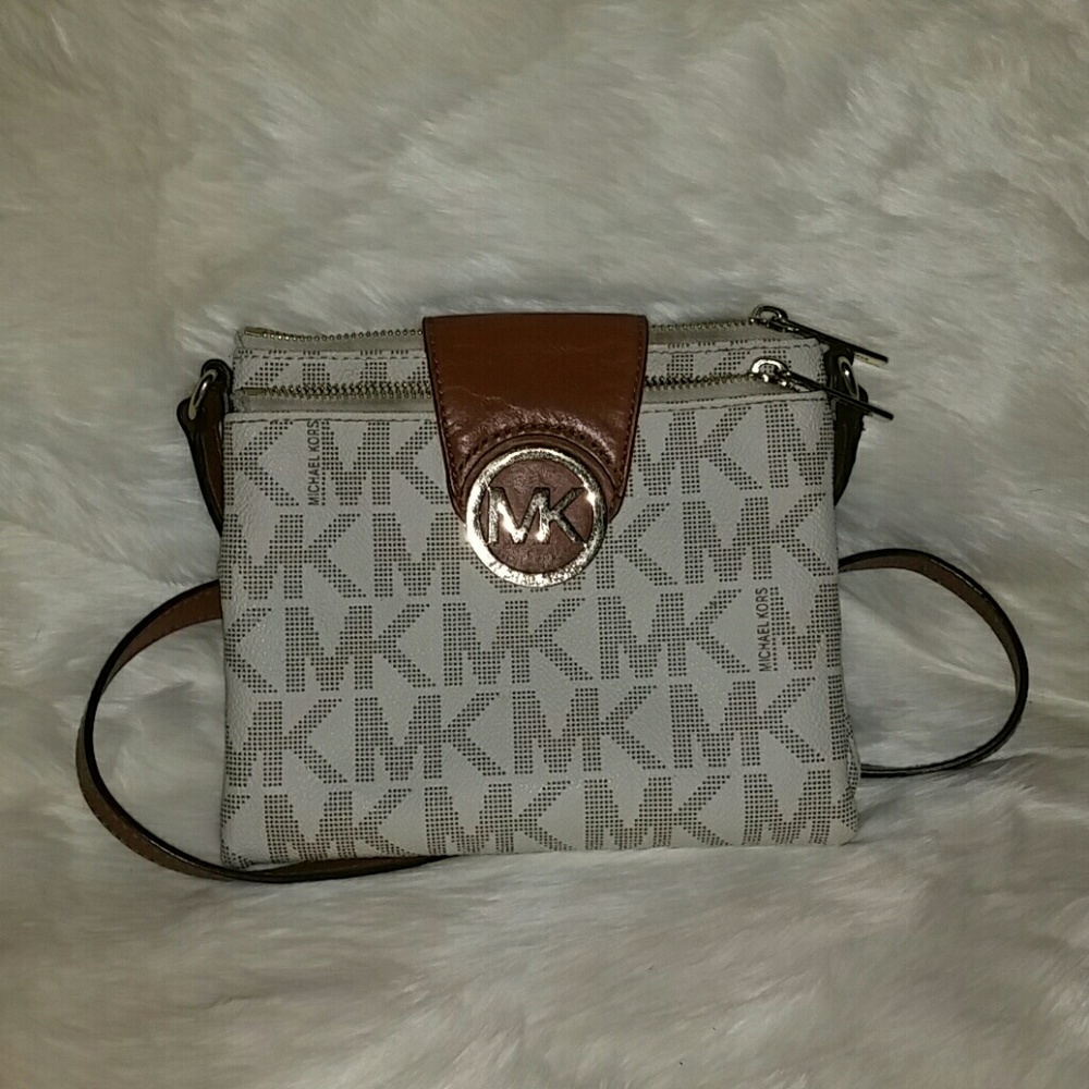 Michael Kors Fulton Crossbody