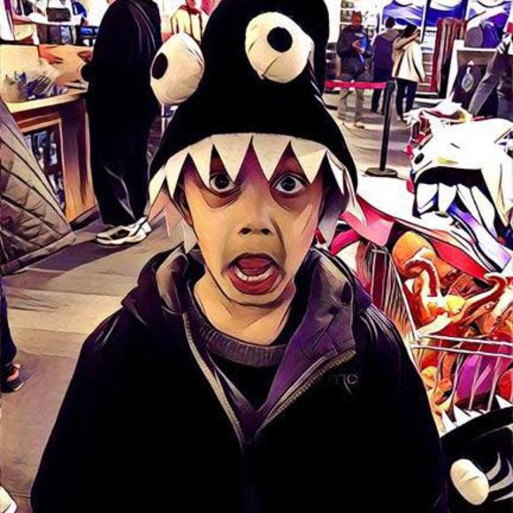 Meet your Posher, Lisa - Picture 1 of 1