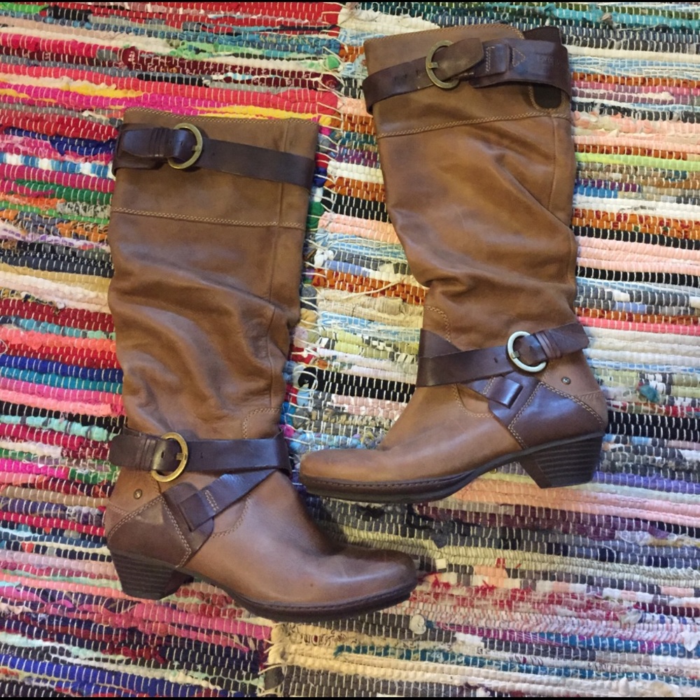 Pikolinos brown leather riding boot 38